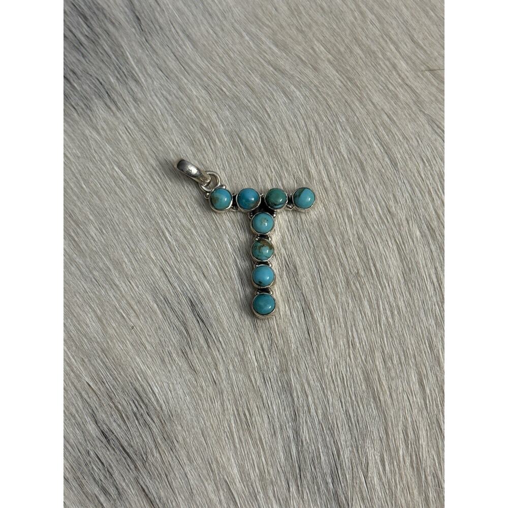 Native American Sterling Silver Round Turquoise Petit Point Initial Letter T - Picture 9 of 10
